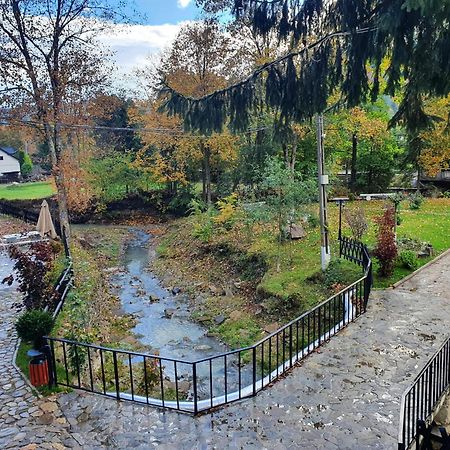 La Rascruce De Ape Hotell Sucevita Exteriör bild