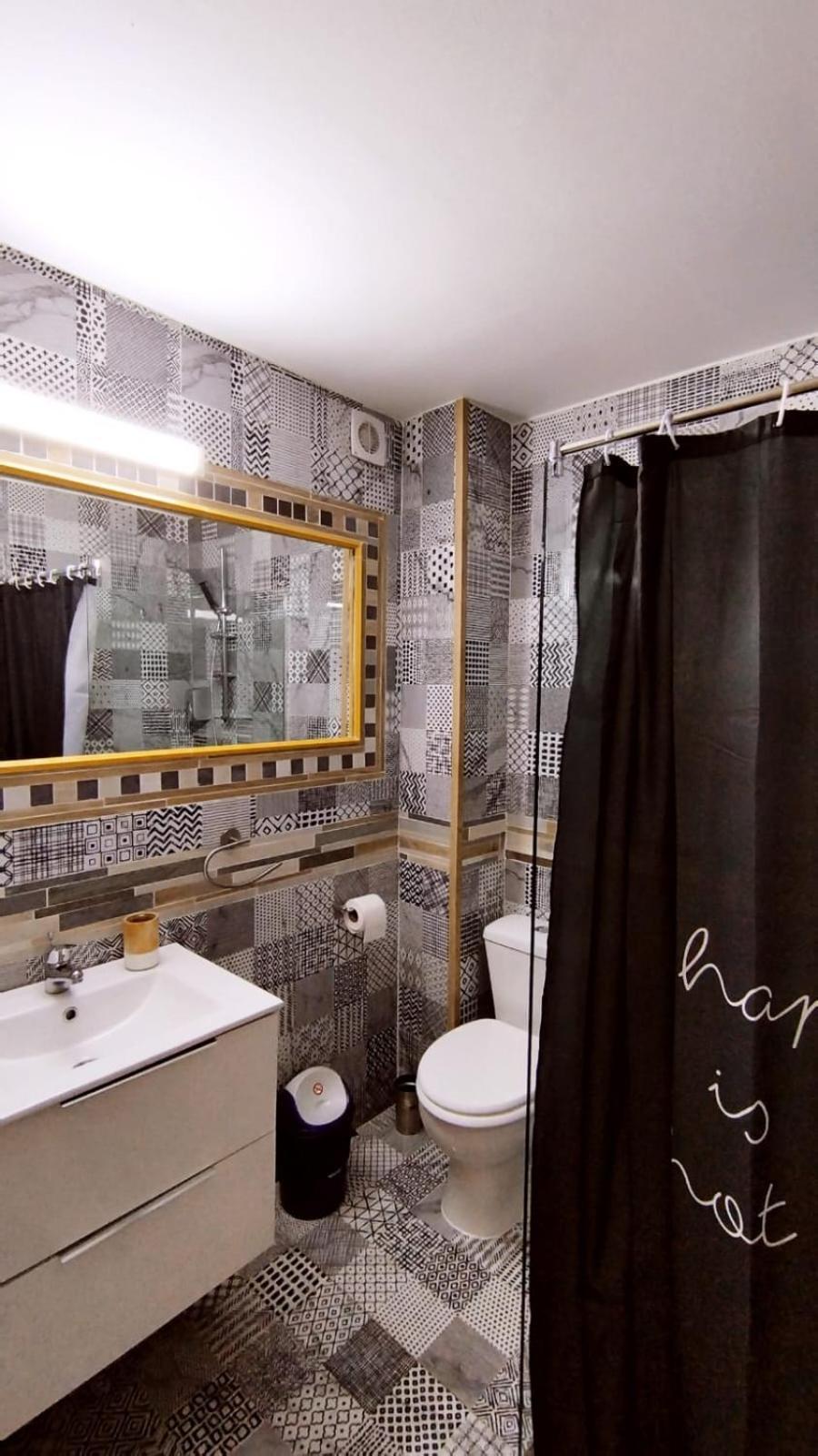 La Rascruce De Ape Hotell Sucevita Exteriör bild